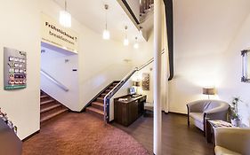 Garner Hotel Hamburg - Graf Moltke By Ihg